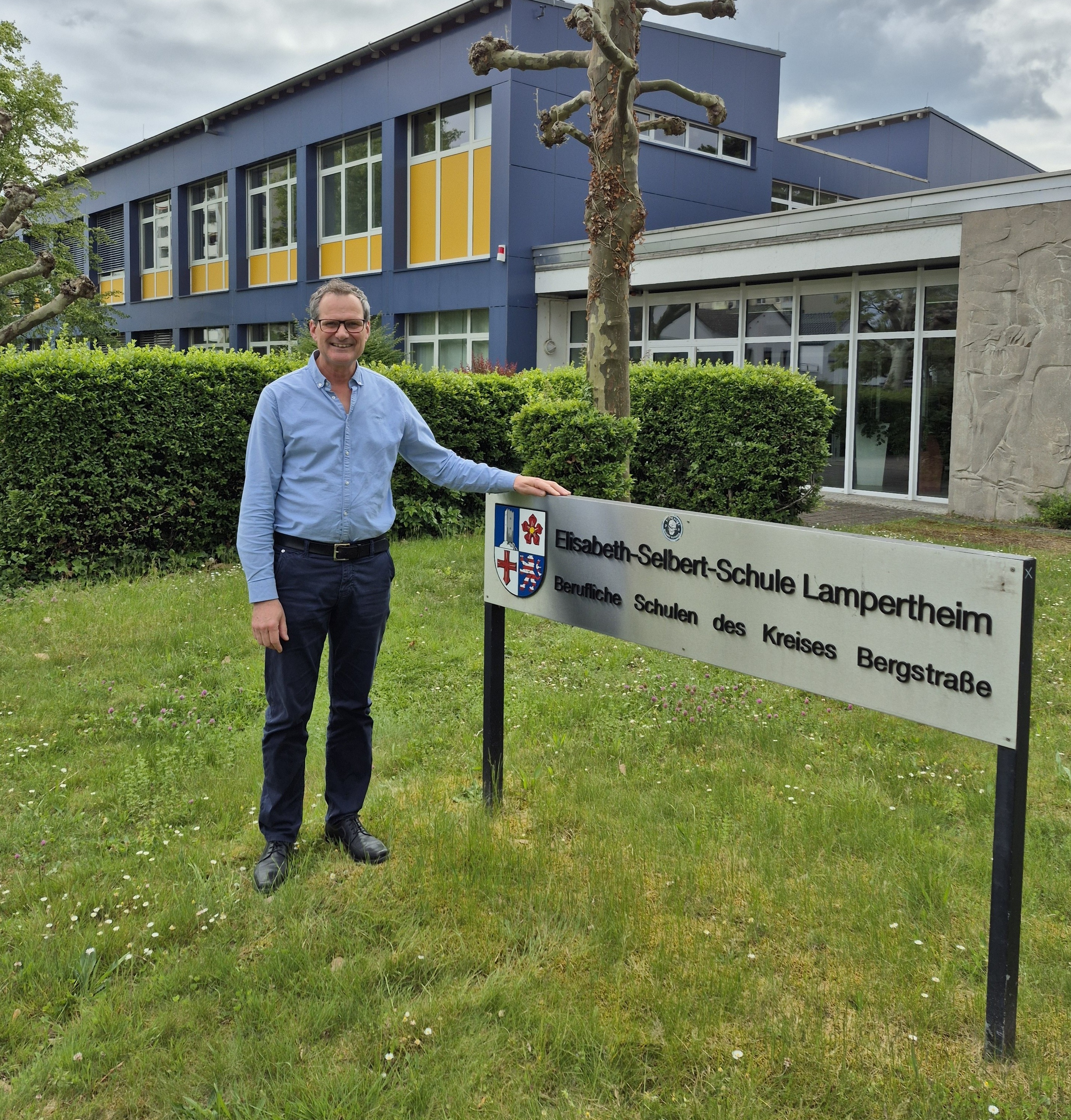 Neuer Schulleiter an der Elisabeth-Selbert-Schule: Mensch und Lernraum im Mittelpunkt